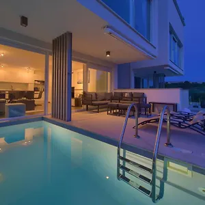  Apartment Solis Lacus Modern - Private Heated Pool - Smart Tv Sky X - Free Parking