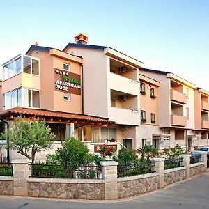  Apartment Maslina